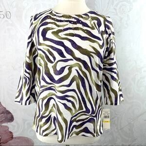 Alfred Dunner Animal Print Look Accent Neckline Like New